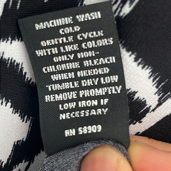 Boat Neck Tiered Sleeves Top - Picture 5 of 7